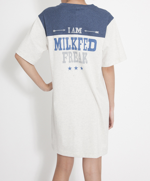MILKFED.(ミルクフェド)の「BI COLOR FOOTBALL TEE DRESS FREAK (ワンピース/Vネック)(ワンピース・レディース・ブルー/ネイビー/レッド・SMALL/MEDIUM)」の7枚目の写真