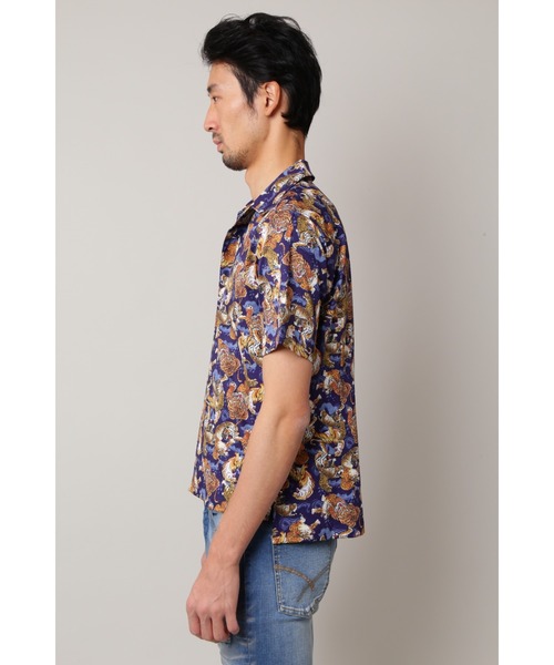 BLUE TORNADO（ブルートルネード）の「BLUE TORNADO∴タイガープリントアロハシャツ（シャツ/ブラウス・メンズ・アイボリー/ネイビー・M/L）」の15枚目の写真