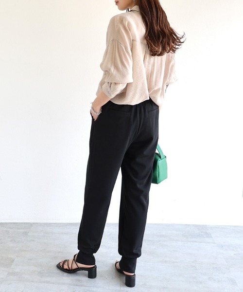 梨地ポンチセンタースリットジョガーパンツ