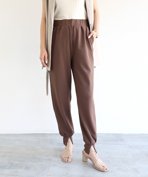 andme（アンドミー）の「梨地ポンチセンタースリットジョガーパンツ（その他パンツ・レディース・カーキ/ブラック/ブラウン/グレイッシュベージュ/ピンク系その他/ピンクベージュ/オレンジ/ネイビー/ライトベージュ・L/M）」の13枚目の写真