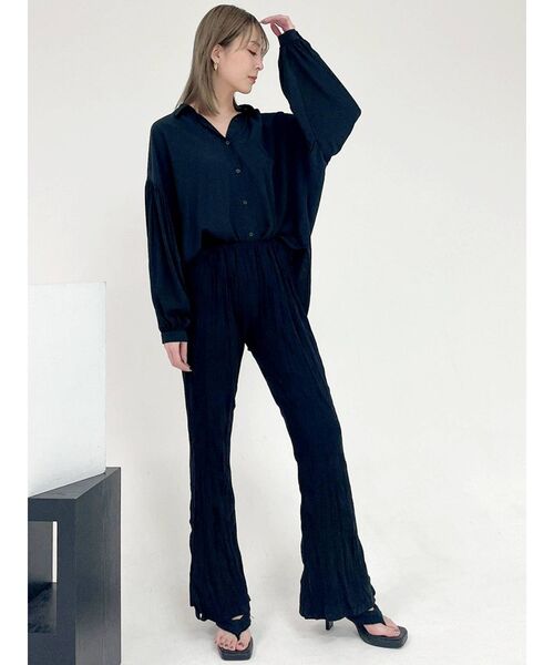 GYDA（ジェイダ）の「BACK OPENギャザースリーブシャツ（シャツ/ブラウス・レディース・ブラック/オフホワイト・FREE）」の12枚目の写真