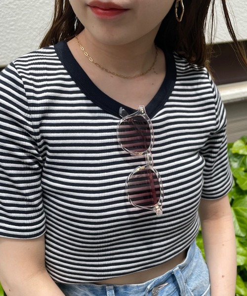 Chico(チコ)の「クリアフレームサングラス(サングラス・レディース・ベージュ/ピンク/クリア/ライトベージュ・FREE)」の4枚目の写真