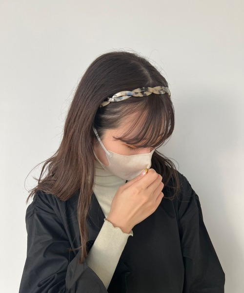 Me%（ミィパーセント）の「ツイストカチューシャ（カチューシャ・レディース・ブラウン/ベージュ・FREE）」の16枚目の写真