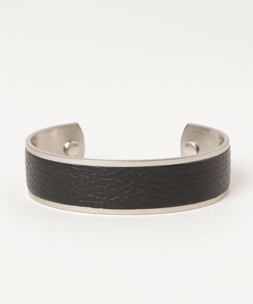 hobo(ホーボー)の「【hobo / ホーボー】BRASS BRACELET SHRINK LEATHER L(ブレスレット・メンズ・ブラック/ベージュ/チョコ・FREE)」の2枚目の写真