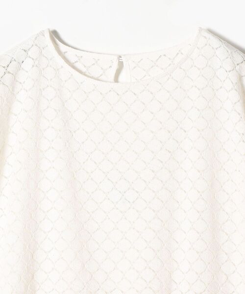SHIPS any(シップス エニィ)の「SHIPS any:〈ウォッシャブル〉ホール レース ペプラム TEE◇(Tシャツ/カットソー・レディース・ホワイト/ネイビー/オフホワイト・ONE SIZE)」の5枚目の写真