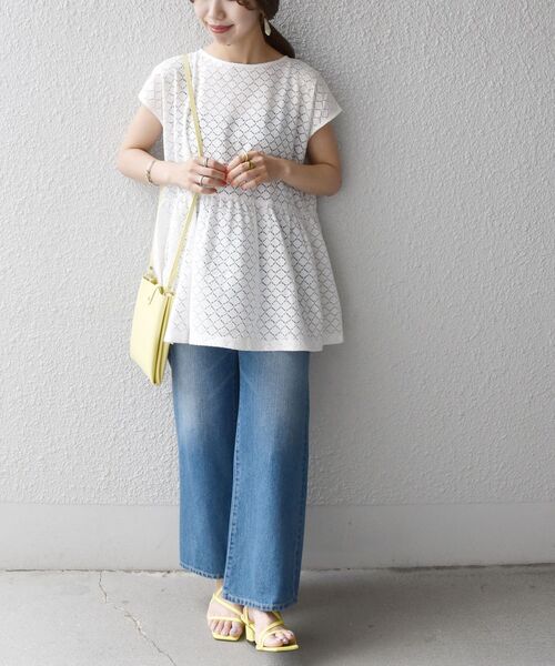 SHIPS any(シップス エニィ)の「SHIPS any:〈ウォッシャブル〉ホール レース ペプラム TEE◇(Tシャツ/カットソー・レディース・ホワイト/ネイビー/オフホワイト・ONE SIZE)」の17枚目の写真