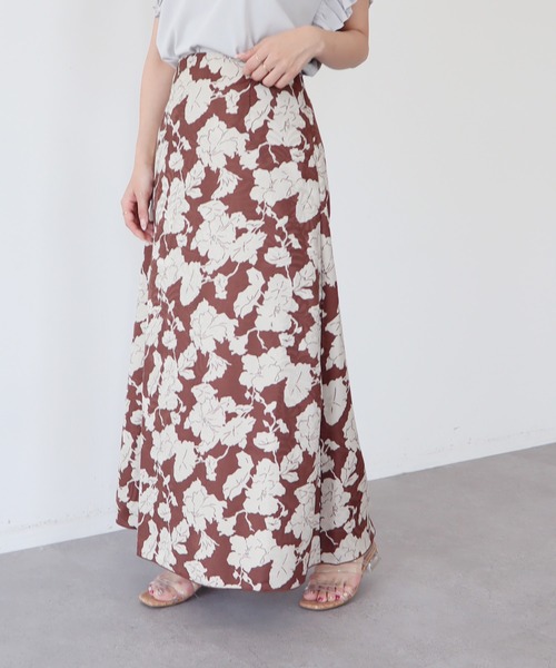 earth music&ecology（アースミュージックアンドエコロジー）の「フラワープリントジャガードスカート（スカート・レディース・ダークグリーン/バーガンディー・S/M）」の2枚目の写真