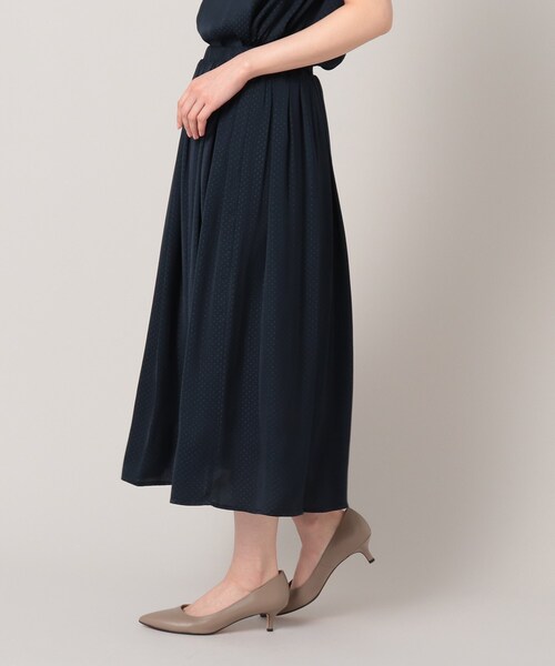 UNTITLED（アンタイトル）の「◆【セットでも単品でも】ドット柄 ミモレ丈スカート＜洗える／SETUP／ウエストゴム／通勤＞（スカート・レディース・ベージュ系その他4/ブルー系/ネイビー系・00/02/04/44/48）」の15枚目の写真