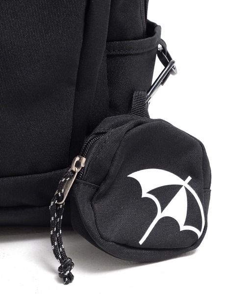 Arnold Palmer(アーノルドパーマー)の「10ポケットリュック スモールサイズ(バックパック/リュック・レディース・グリーン/ベージュ/ワイン/ブラック/オフホワイト/ブラウン/グレー・F)」の16枚目の写真