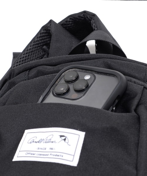 Arnold Palmer(アーノルドパーマー)の「10ポケットリュック スモールサイズ(バックパック/リュック・レディース・グリーン/ベージュ/ワイン/ブラック/オフホワイト/ブラウン/グレー・F)」の15枚目の写真