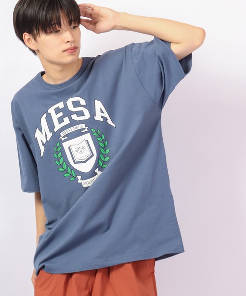 Revo.(レボ)の「Revo. USAコットン×リサイクルコットンルーズシルエット カレッジプリントTee(Tシャツ/カットソー・メンズ・ブルー系その他/ダークパープル/グリーン/ホワイト/ブラック・1/2)」の4枚目の写真
