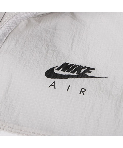 NIKE（ナイキ）の「《NIKEアパレル》NSW NI AIR WV LNDﾌｰﾃﾞｨJK（その他アウター・メンズ・ブラック/ホワイト系その他・S/M/L/2XL/XL）」の6枚目の写真