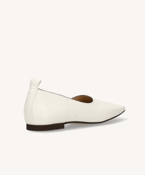 MAMIAN(マミアン)の「ステッチパイピング 甲深フラットパンプス(パンプス・レディース・ブラック/ベージュ/アイボリー・22.5cm/23.5cm/24.5cm/23.0cm/24.0cm/25.0cm)」の10枚目の写真