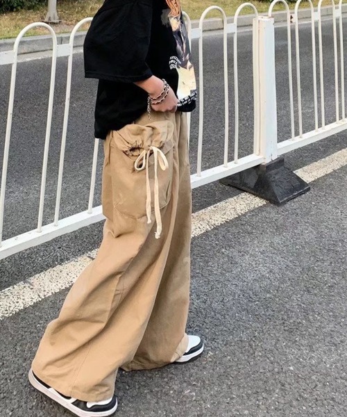 meJane（ミージェーン）の「ARMYカーゴビブパンツ（カーゴパンツ・レディース・ブラック/ベージュ/カーキ・S/M）」の15枚目の写真