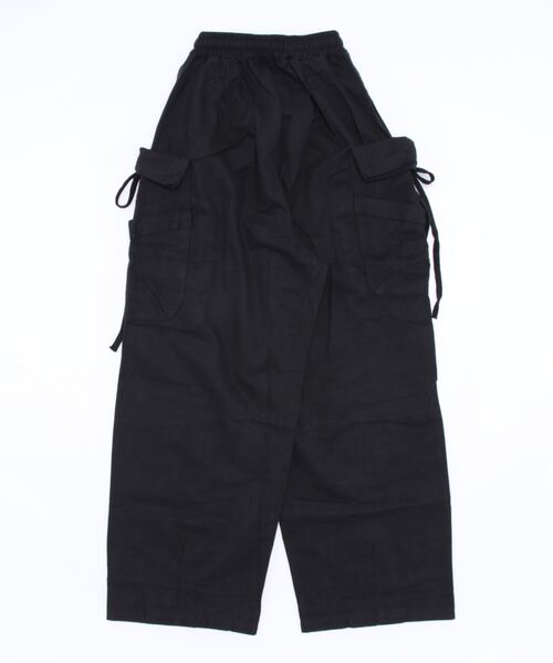 meJane（ミージェーン）の「ARMYカーゴビブパンツ（カーゴパンツ・レディース・ブラック/ベージュ/カーキ・S/M）」の5枚目の写真