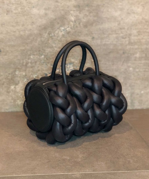 ASH（アッシュ）の「【DARLA】パフィーハンドバッグ（ハンドバッグ・レディース・ブラック/ブラウン・ONE SIZE）」の2枚目の写真