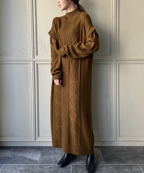 knit Jemade（ニットジェメイド）の「ハイネックケーブルニットワンピース（ワンピース・レディース・ライトブラウン/オフホワイト/カーキ・FREE）」の4枚目の写真