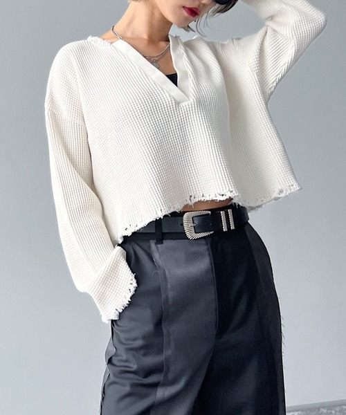 PAGEBOY(ページボーイ)の「CORE / ダメージワッフルトップス(Tシャツ/カットソー・レディース・ブラック/オフホワイト・FREE)」の2枚目の写真