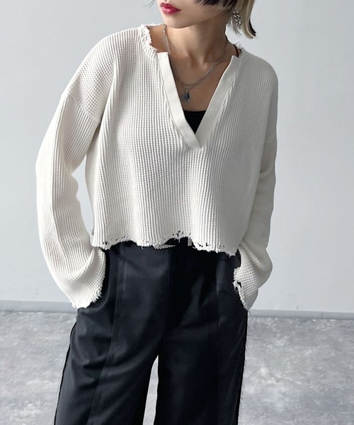 PAGEBOY(ページボーイ)の「CORE / ダメージワッフルトップス(Tシャツ/カットソー・レディース・ブラック/オフホワイト・FREE)」の15枚目の写真