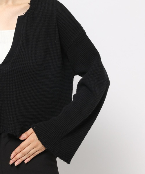 PAGEBOY(ページボーイ)の「CORE / ダメージワッフルトップス(Tシャツ/カットソー・レディース・ブラック/オフホワイト・FREE)」の4枚目の写真