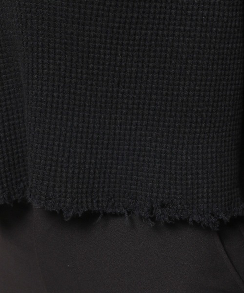 PAGEBOY(ページボーイ)の「CORE / ダメージワッフルトップス(Tシャツ/カットソー・レディース・ブラック/オフホワイト・FREE)」の14枚目の写真