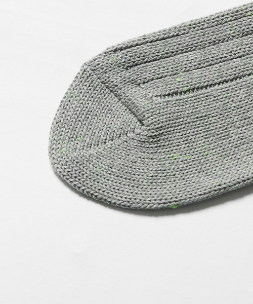 ROOPTOKYO（ループトウキョウ）の「mocT/モクティ NEON SCRIPT SOCKS(DOUBLE CYLINDER) ソックス 靴下（ソックス/靴下・メンズ・ホワイト/ヘザーグレー・ONE SIZE）」の5枚目の写真