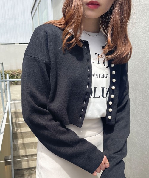 MLI'A（エムリア）の「前後2WAYミラノリブパールボタンカーディガン（カーディガン/ボレロ・レディース・アイボリー/ブラック/ブルー/ピンク・M）」の2枚目の写真