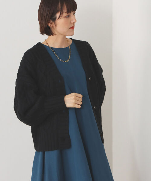 BEAMS HEART（ビームスハート）の「BEAMS HEART / ケーブル ショート カーディガン（カーディガン/ボレロ・レディース・ブラック/ホワイト系その他5/パープル系その他5・FREE）」の20枚目の写真