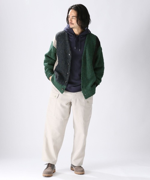 niko and...（ニコアンド）の「ブークレアソートニットVネックカーディガン（Tシャツ/カットソー・メンズ・ベージュ/チャコール/グリーン・MEDIUM/LARGE）」の7枚目の写真