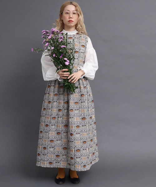 極美品　peu pres プープレ マッシュルーム ワンピース peu pres（プープレ）の「○マッシュルームプリントスカート