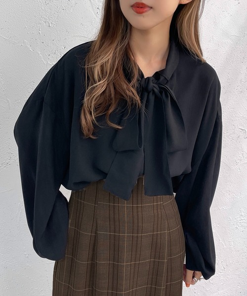 apres jour mignon（アプレジュールミニョン）の「ボウタイチュニック【ZOZOTOWN限定アイテム】（シャツ/ブラウス・レディース・オフホワイト/ブラック/アイボリー・フリー/X-LARGE）」の3枚目の写真