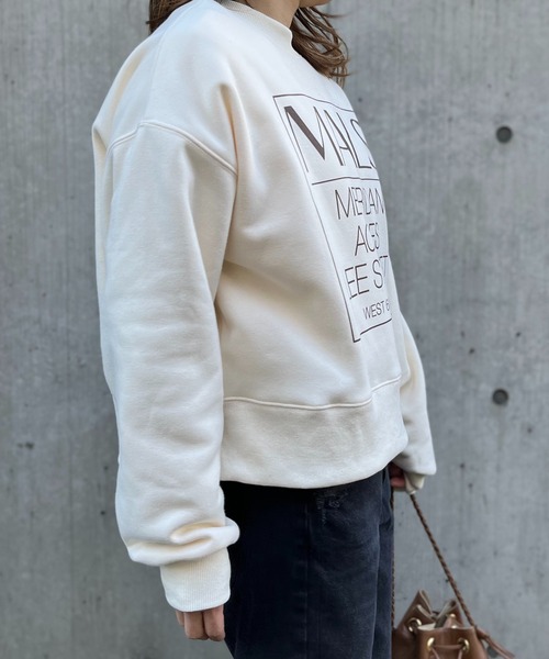 mi via loca(ミヴィアロカ)の「ビッグパールボタン 2WAY 枠ロゴ ボアスウェットカーディガン(スウェット・レディース・キナリ/スミクロ/ラベンダー・FREE)」の12枚目の写真