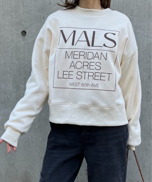 mi via loca(ミヴィアロカ)の「ビッグパールボタン 2WAY 枠ロゴ ボアスウェットカーディガン(スウェット・レディース・キナリ/スミクロ/ラベンダー・FREE)」の16枚目の写真