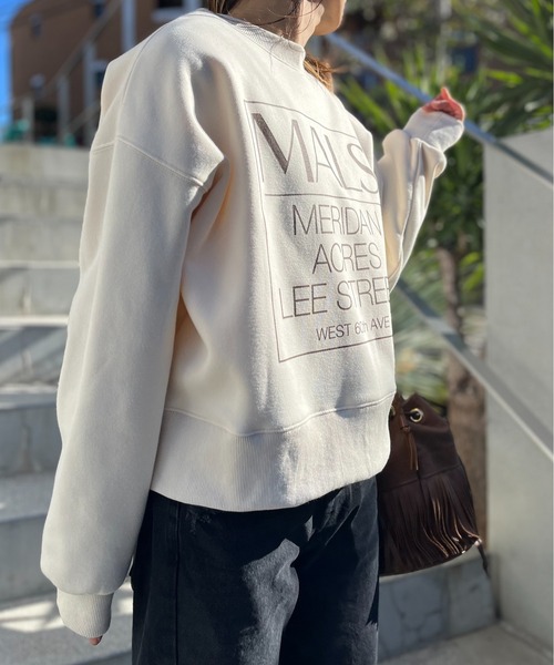 mi via loca(ミヴィアロカ)の「ビッグパールボタン 2WAY 枠ロゴ ボアスウェットカーディガン(スウェット・レディース・キナリ/スミクロ/ラベンダー・FREE)」の19枚目の写真