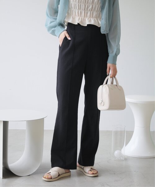 RAY CASSIN（レイカズン）の「S/M/L展開　リネンライクリラックスセミフレアパンツ（スラックス・レディース・ブラック/サックスブルー/ブラウン/ライトカーキ/ベージュ・SMALL/MEDIUM/LARGE）」の2枚目の写真