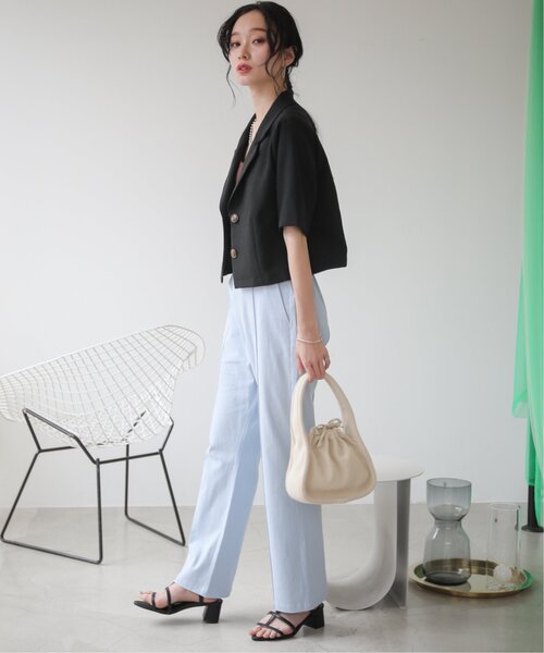 RAY CASSIN（レイカズン）の「S/M/L展開　リネンライクリラックスセミフレアパンツ（スラックス・レディース・ブラック/サックスブルー/ブラウン/ライトカーキ/ベージュ・SMALL/MEDIUM/LARGE）」の7枚目の写真