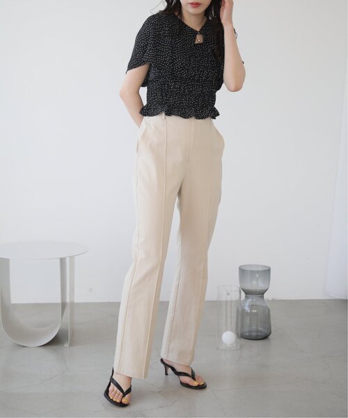 RAY CASSIN（レイカズン）の「S/M/L展開　リネンライクリラックスセミフレアパンツ（スラックス・レディース・ブラック/サックスブルー/ブラウン/ライトカーキ/ベージュ・SMALL/MEDIUM/LARGE）」の9枚目の写真