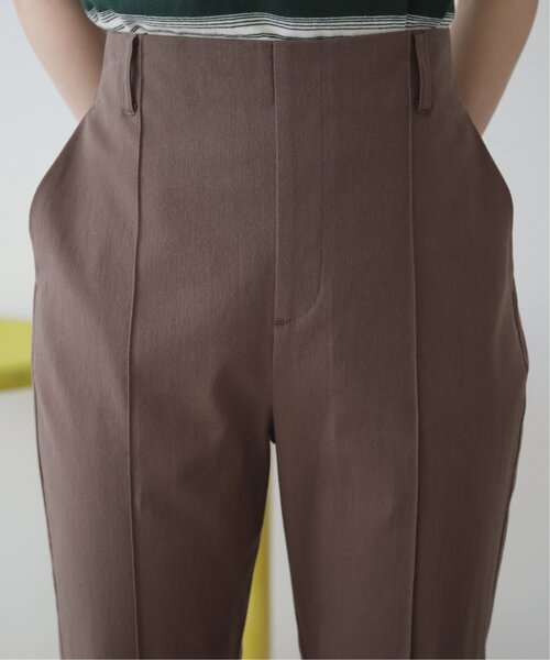 RAY CASSIN（レイカズン）の「S/M/L展開　リネンライクリラックスセミフレアパンツ（スラックス・レディース・ブラック/サックスブルー/ブラウン/ライトカーキ/ベージュ・SMALL/MEDIUM/LARGE）」の22枚目の写真