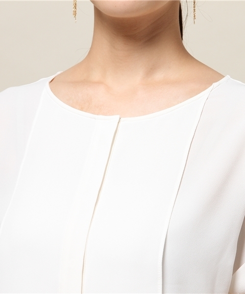 ELFORBR（エルフォーブル）の「ジョーゼット半袖ノーカラーブラウス（シャツ/ブラウス・レディース・ホワイト/ネイビー・38）」の6枚目の写真