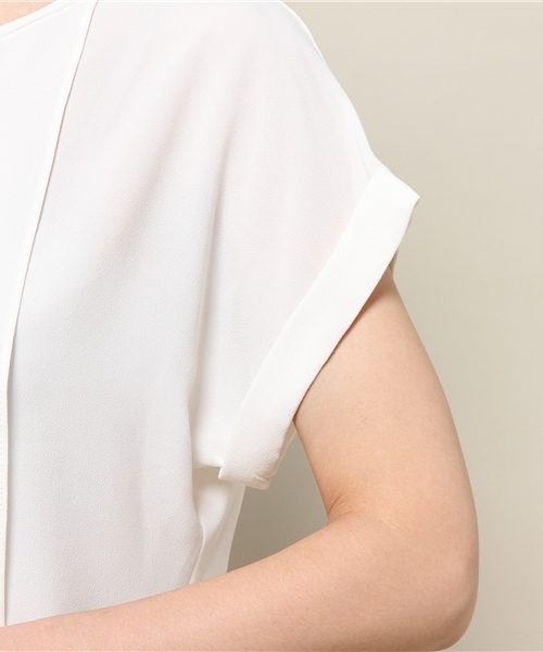 ELFORBR（エルフォーブル）の「ジョーゼット半袖ノーカラーブラウス（シャツ/ブラウス・レディース・ホワイト/ネイビー・38）」の7枚目の写真