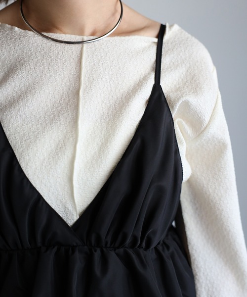 r.（アールドット）の「ソフトタフタ ティアード キャミワンピース（ジャンパースカート・レディース・グレイッシュベージュ/ブラック/キナリ・FREE）」の9枚目の写真