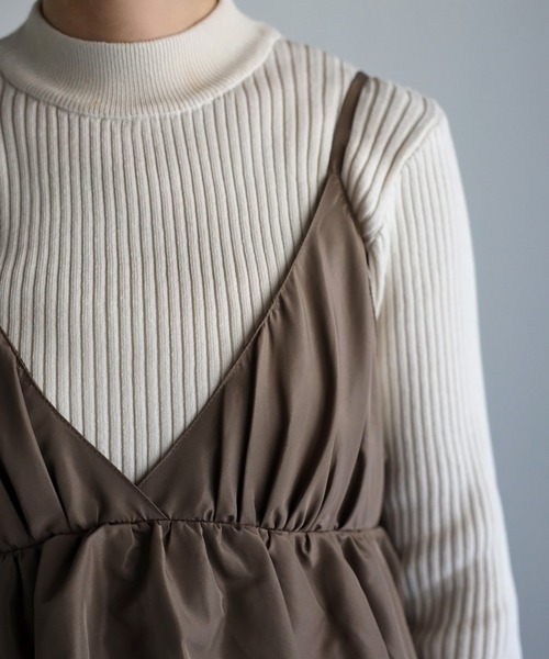 r.（アールドット）の「ソフトタフタ ティアード キャミワンピース（ジャンパースカート・レディース・グレイッシュベージュ/ブラック/キナリ・FREE）」の15枚目の写真