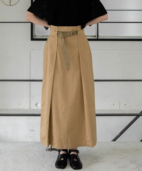 VACANCY（ヴァカンシー）の「配色ベルトコットンツイルスカート（スカート・レディース・ベージュ/チャコールグレー・FREE）」の2枚目の写真