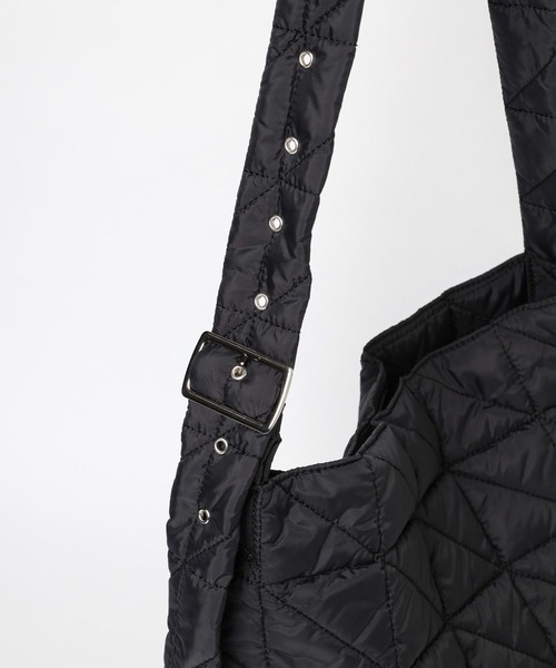 PAGEBOY(ページボーイ)の「パテッドBIGショルダー(ショルダーバッグ・レディース・ターコイズブルー/オフホワイト/ブラック・FREE)」の11枚目の写真