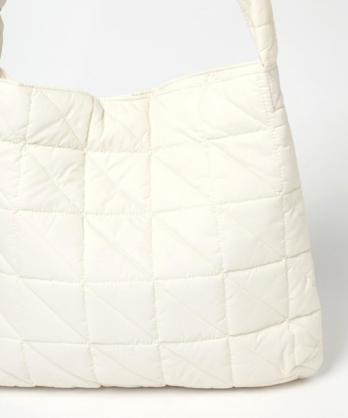 PAGEBOY(ページボーイ)の「パテッドBIGショルダー(ショルダーバッグ・レディース・ターコイズブルー/オフホワイト/ブラック・FREE)」の21枚目の写真