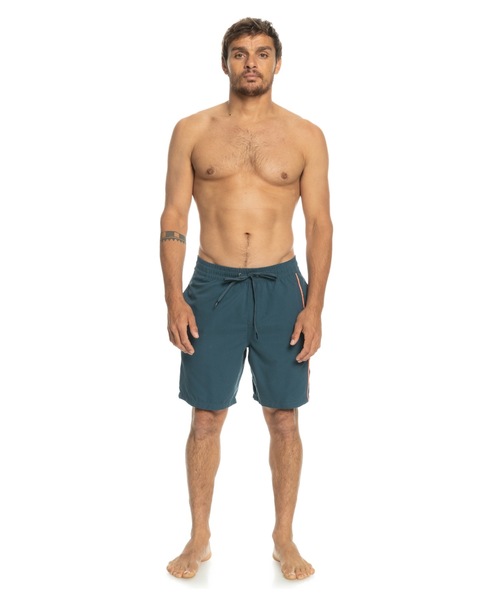 Quiksilver（クイックシルバー）の「EVERYDAY VERT VOLLEY/クイックシルバーサーフトランクス・ボードショーツ(水着)（水着・メンズ・グレー/ネイビー/ブラック・MEDIUM/LARGE/SMALL/X-LARGE/XX-LARGE）」の16枚目の写真