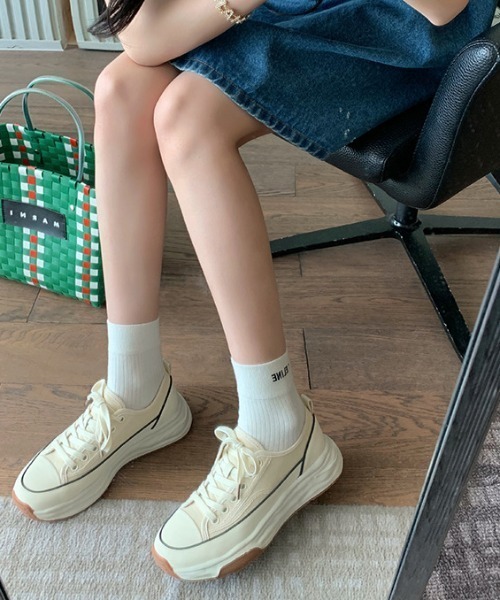 almo(アルモ)の「プラットフォームスニーカー(BEY)(スニーカー・レディース・ホワイト/ブラック・36/38/40)」の15枚目の写真