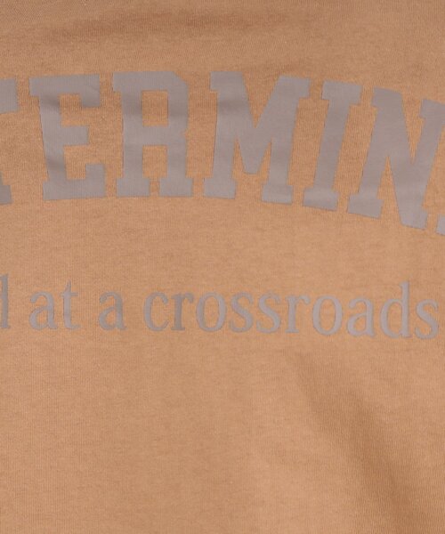 Cutie Blonde(キューティーブロンド)の「◆深めスリットで楽ちん! たっぷりバックロゴ チュニックTシャツ(チュニック・レディース・ホワイト系/チャコール/キャメル/ネイビー・00)」の11枚目の写真