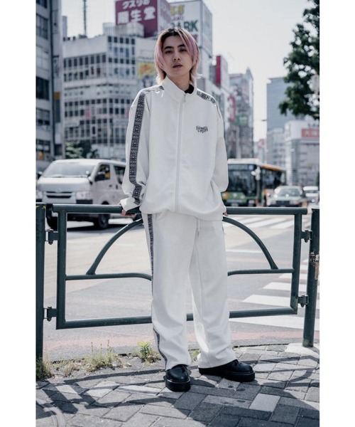 ジャブス × エンメティ コラボ パンツ 誰もがアガる!? 良いトコどりのコラボ作。｜TOKYOlife