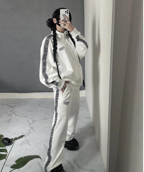 L.H.P(エルエイチピー)の「gibous/ギボス/コラボジャージパンツ(その他パンツ・レディース・パープル/ホワイト・L/M)」の3枚目の写真